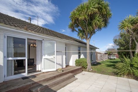 Photo of property in 39 Meon Street, Aranui, Christchurch, 8061