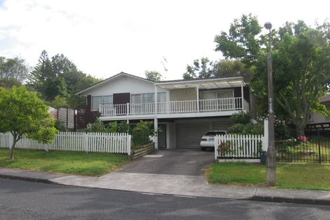 Photo of property in 25 Normanton Street, Glenfield, Auckland, 0629