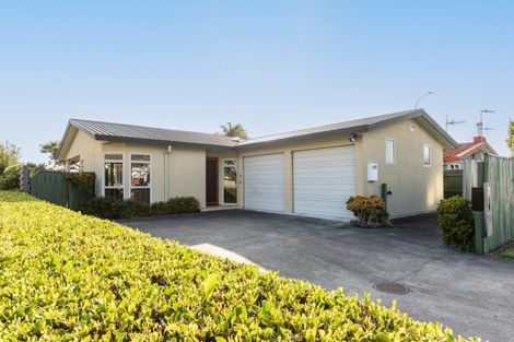 Photo of property in 79 Upham Crescent, Taradale, Napier, 4112