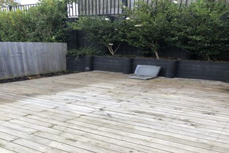 Photo of property in 15 Pohewa Road, Silverdale, 0932