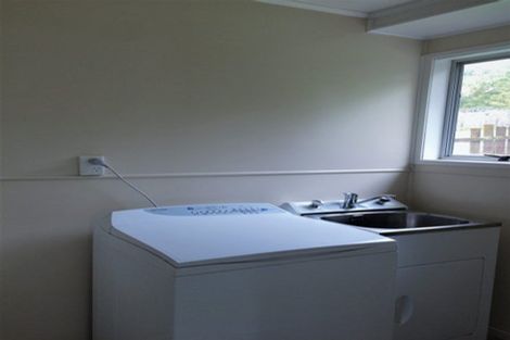 Photo of property in 52 Hartley Terrace, Massey, Auckland, 0614