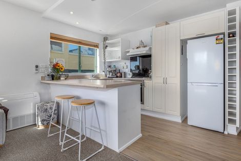 Photo of property in 1e/25 Maclean Street, Paraparaumu Beach, Paraparaumu, 5032