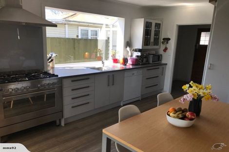 Photo of property in 32 Brandon Street, Alexandra, 9320