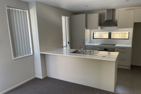 Photo of property in 60c Seymour Road, Sunnyvale, Auckland, 0612