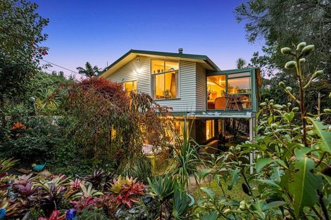 Photo of property in 424 Don Buck Road, Massey, Auckland, 0614