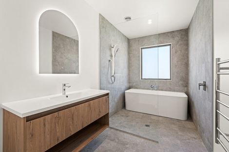 Photo of property in 10 Wai Orotu Street, Meeanee, 4110