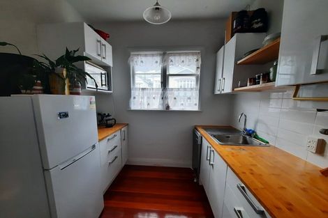 Photo of property in 118 Austin Street, Mount Victoria, Wellington, 6011