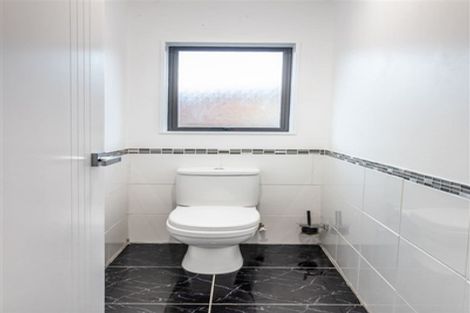 Photo of property in 3 Zeralto Lane, Mount Roskill, Auckland, 1041