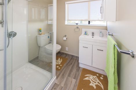 Photo of property in 28 Miro Street, Castlecliff, Whanganui, 4501