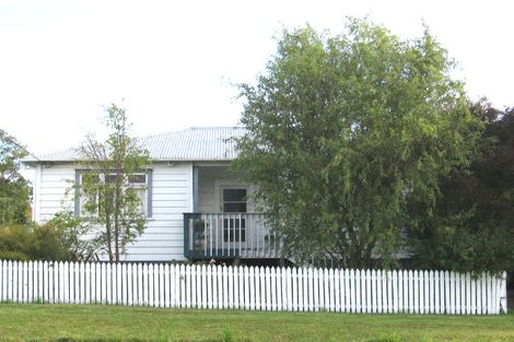 Photo of property in 1/23 Parrs Cross Road, Henderson, Auckland, 0612