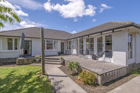 Photo of property in 1/6 Penhelig Place, Burnside, Christchurch, 8053
