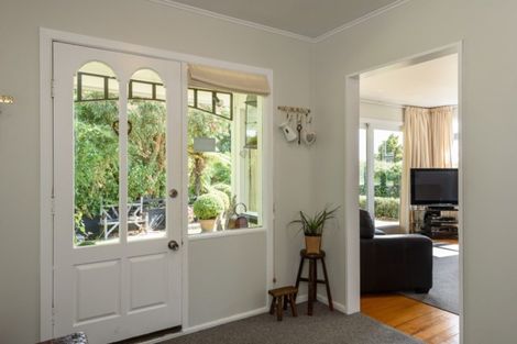 Photo of property in 30 Leinster Avenue, Raumati South, Paraparaumu, 5032