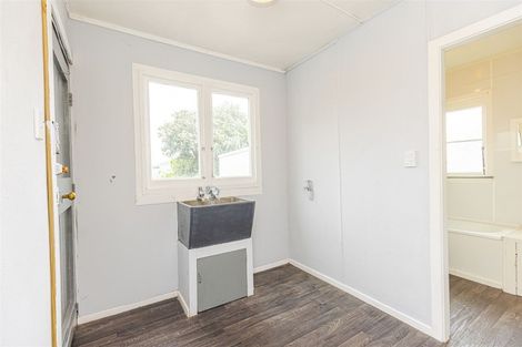 Photo of property in 11 Matai Street, Castlecliff, Whanganui, 4501