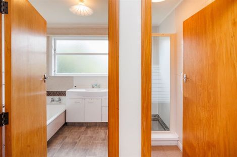 Photo of property in 12 Belgrave Place, Awapuni, Palmerston North, 4412