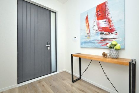 Photo of property in 93 Nobilo Road, Kumeu, 0810