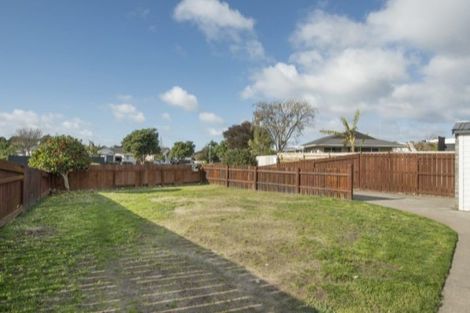 Photo of property in 15a Belray Place, Papamoa Beach, Papamoa, 3118