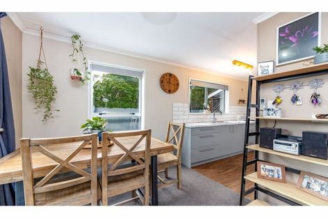 Photo of property in 2 Thorne Place, Rangiora, 7400