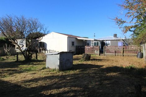 Photo of property in 464 South Road, Omata, New Plymouth, 4374