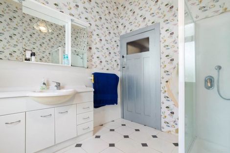 Photo of property in 7 Esmonde Road, Takapuna, Auckland, 0622