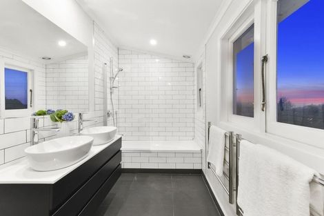 Photo of property in 56 Jeffs Road, Dairy Flat, Albany, 0794