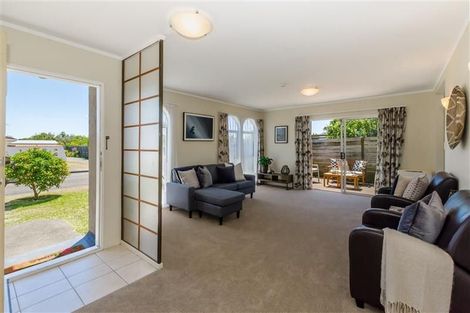 Photo of property in 2a Stuart Street, Waikanae, 5036