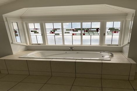 Photo of property in 52 St Vincent Avenue, Remuera, Auckland, 1050