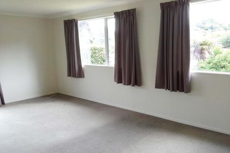 Photo of property in 27 Thames Street, Welbourn, New Plymouth, 4310
