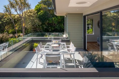 Photo of property in 39b Kakariki Grove, Waikanae, 5036