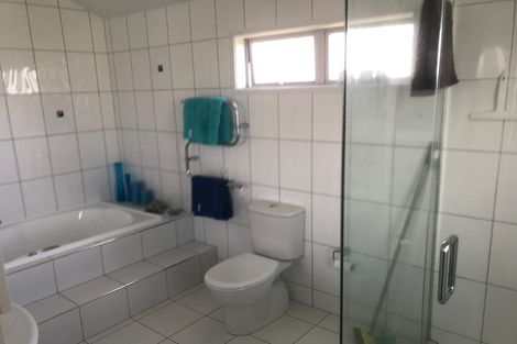 Photo of property in 106b Karewa Parade, Papamoa Beach, Papamoa, 3118