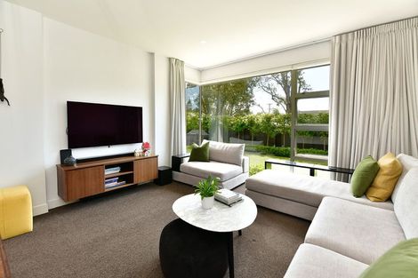 Photo of property in 52 Walton Street, Red Beach, 0932