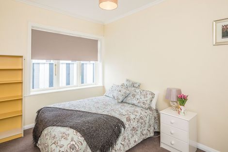 Photo of property in 23 Resolution Street, Lyall Bay, Wellington, 6022