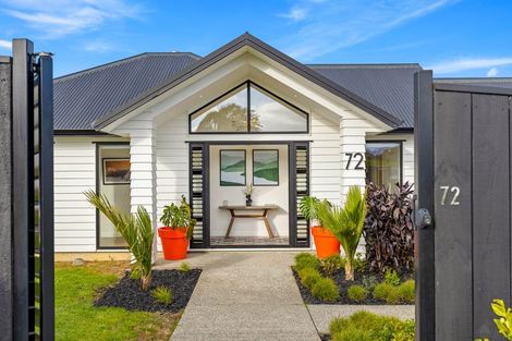 Photo of property in 72 Vaughans Road, Long Bay, Albany, 0792
