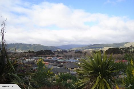 Photo of property in 19 Sunset Terrace, Waikanae Beach, Waikanae, 5036