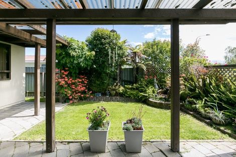 Photo of property in 16 Cardiff Place, Tamatea, Napier, 4112