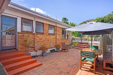 Photo of property in 33 Marriott Road, Pakuranga, Auckland, 2010