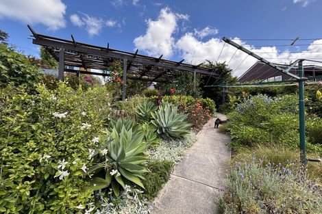 Photo of property in 63 Elliston Crescent, Stanmore Bay, Whangaparaoa, 0932