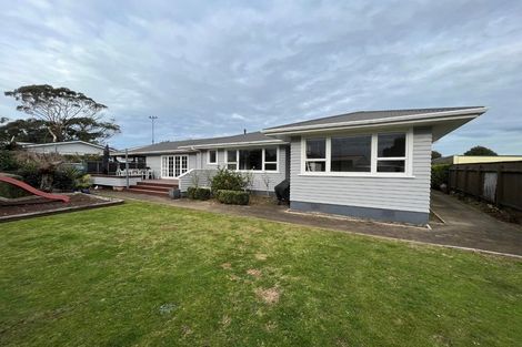 Photo of property in 22a Waiwera Place, Merrilands, New Plymouth, 4312
