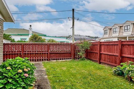 Photo of property in 2/10 Rex Street, Miramar, Wellington, 6022