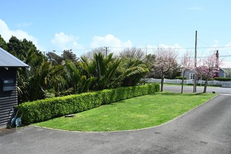 Photo of property in 72 Gilbert Street, New Plymouth, 4310