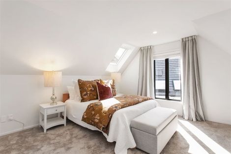 Photo of property in 2a Wairarapa Terrace, Merivale, Christchurch, 8014