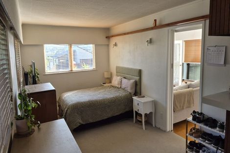Photo of property in 5 Madison Place, Forrest Hill, Auckland, 0620