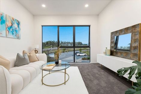 Photo of property in 26 Curtiss Circle, Hobsonville, 0618