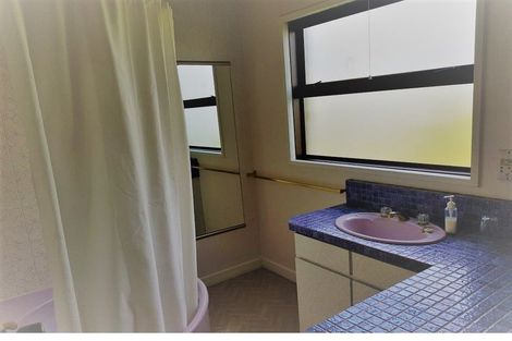 Photo of property in 62 Marine Parade, Otaki Beach, Otaki, 5512