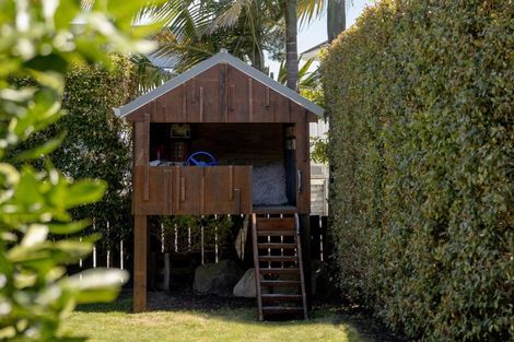 Photo of property in 25 Grove Avenue, Mount Maunganui, 3116