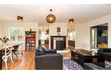 Photo of property in 16 Holiday Drive, Mairehau, Christchurch, 8052