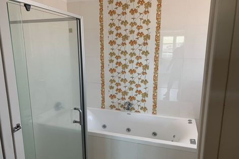Photo of property in 87 Hillsborough Road, Hillsborough, Auckland, 1042