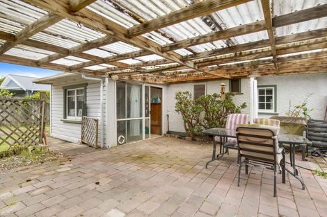 Photo of property in 94 Cornfoot Street, Castlecliff, Whanganui, 4501