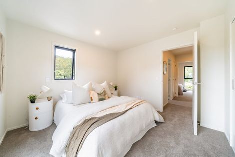 Photo of property in 2/3 Raukawa Street, Stokes Valley, Lower Hutt, 5019