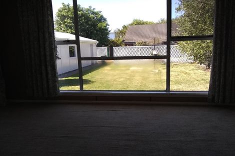 Photo of property in 16 Camelot Street, Ilam, Christchurch, 8041