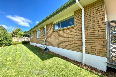 Photo of property in 12 Woodcroft Way, Pukekohe, 2120